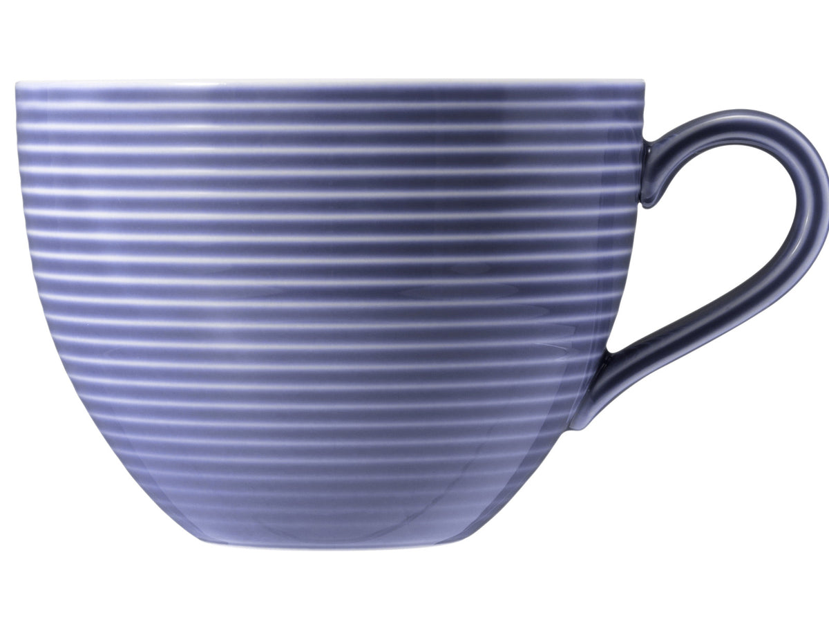 Seltmann Weiden Beat Fliederblau uni Milchkaffeeobertasse 0,35l mit Relief Freisteller1