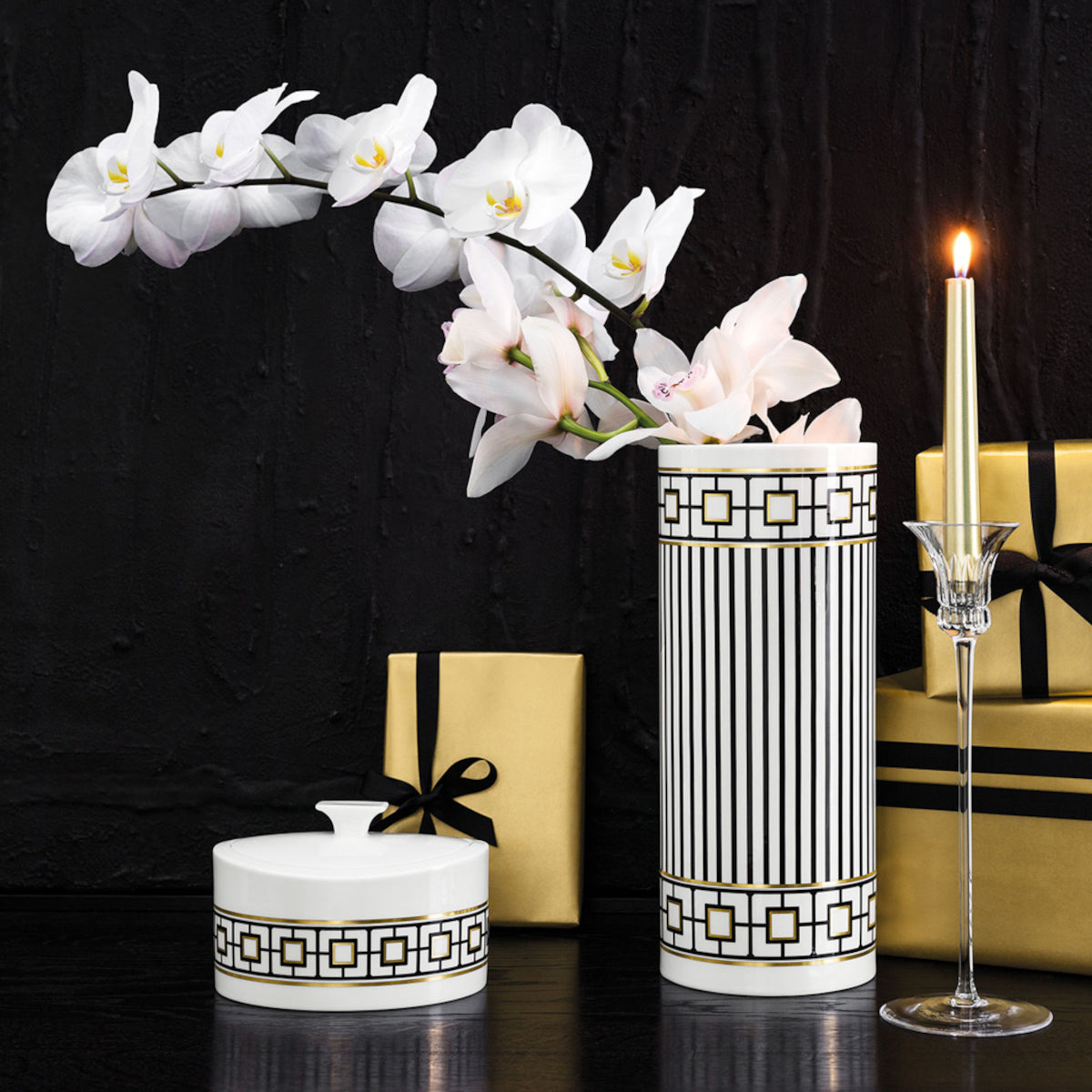 Villeroy & Boch Signature Metrochic Vase hoch 30,5 x 13 cm Lifestyle 1