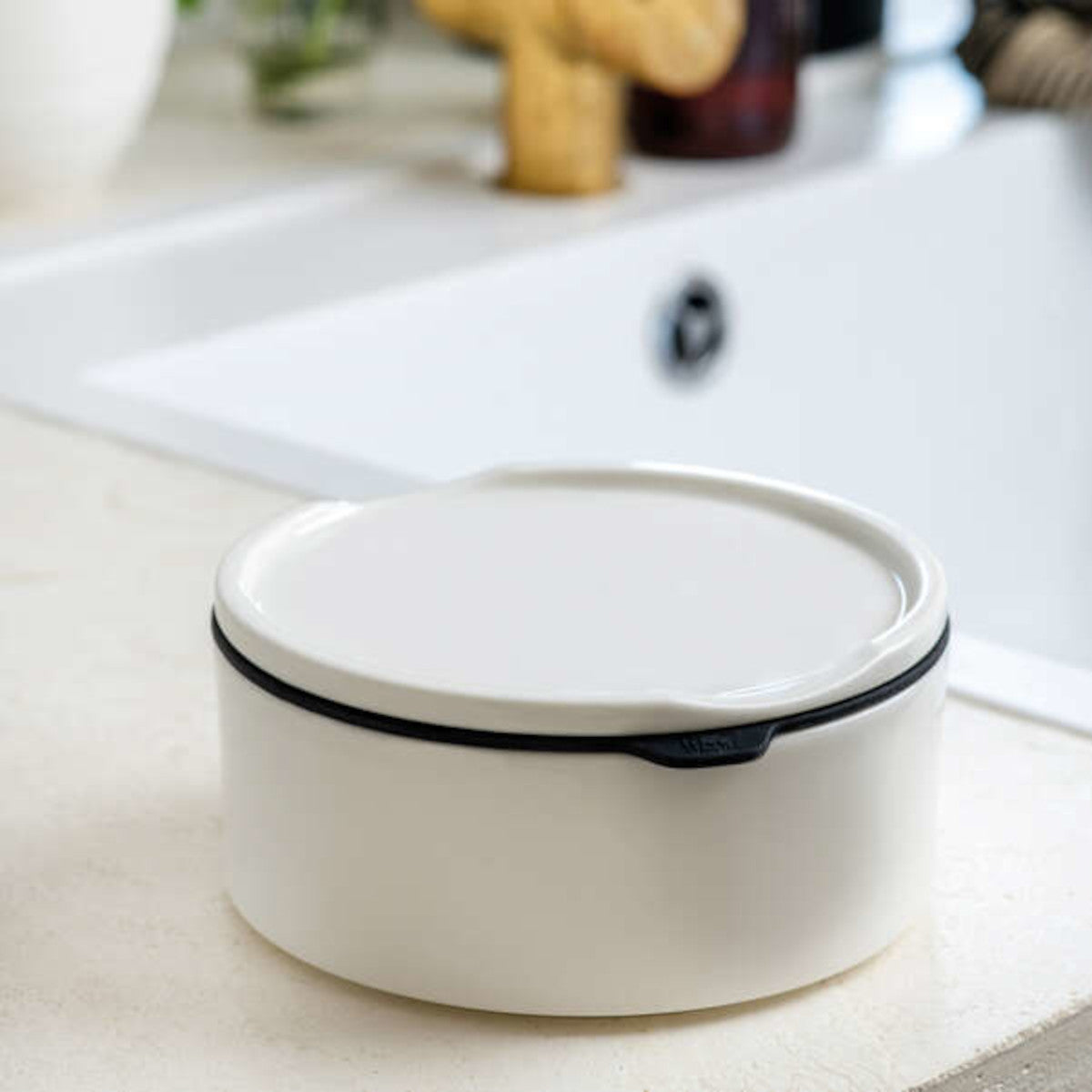 Villeroy & Boch ToGo & ToStay Lunchbox M rund weiss 0,37 l Lifestyle 1