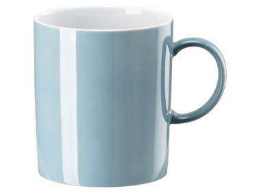 Thomas Becher mit Henkel Sunny Day Soft Blue Freisteller 1