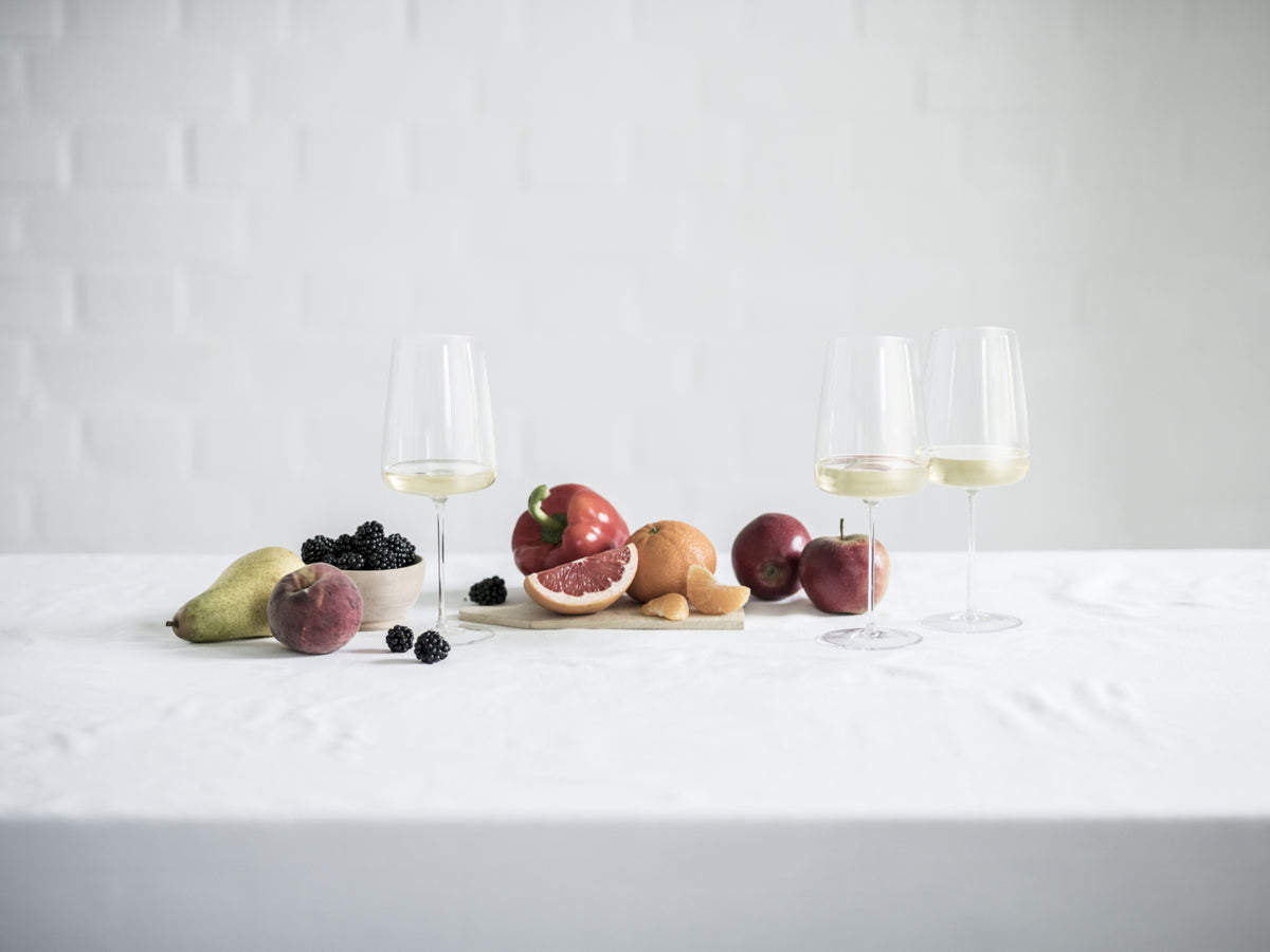 ZWIESEL GLAS Simplify Weinglas fruchtig & fein Set 2tlg Lifestyle 1