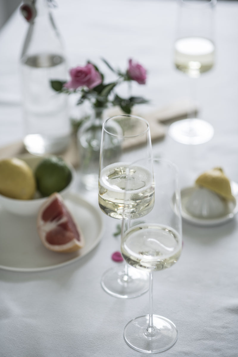 ZWIESEL GLAS Simplify Sektglas leicht & frisch Set 2tlg Lifestyle 1