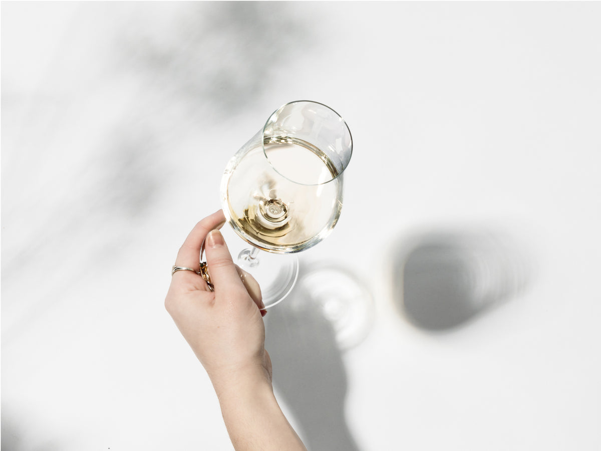 ZWIESEL GLAS Duo Weißweinglas Set 2tlg Lifestyle 1