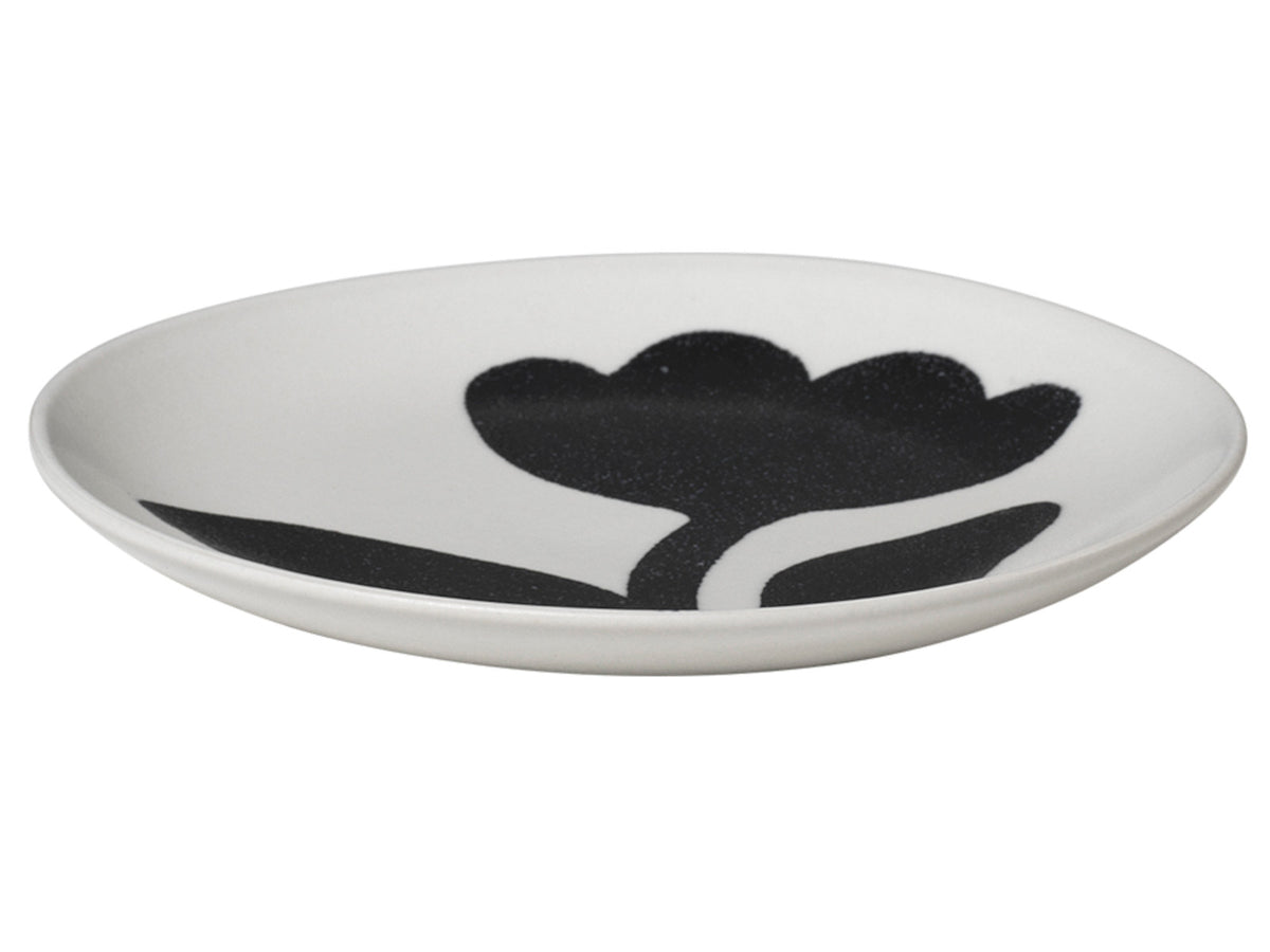 Broste Copenhagen Flora Teller black/off white Ø15cm Freisteller 2