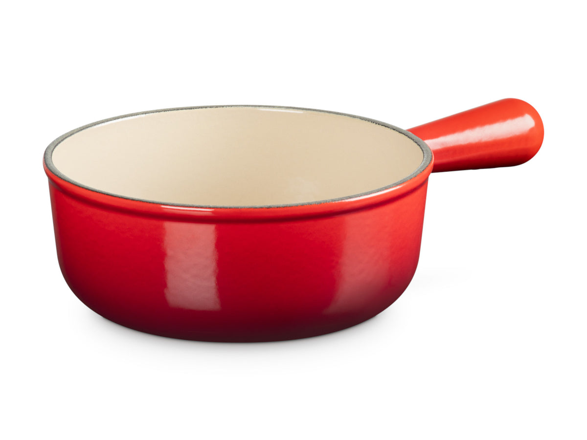 Le Creuset Caquelon Tradition kirschrot 20cm Freisteller 4