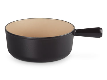 Le Creuset Caquelon Tradition schwarz matt 24cm Freisteller 1
