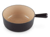 Le Creuset Caquelon Tradition schwarz matt 24cm Freisteller 3