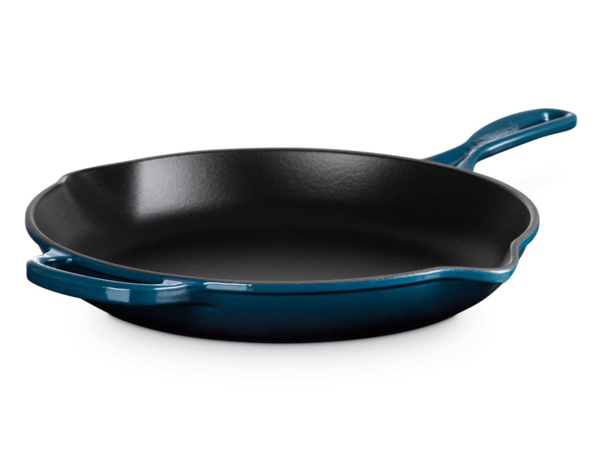 Le Creuset Brat- und Servierpfanne Signature rund nuit 30cm Freisteller 6