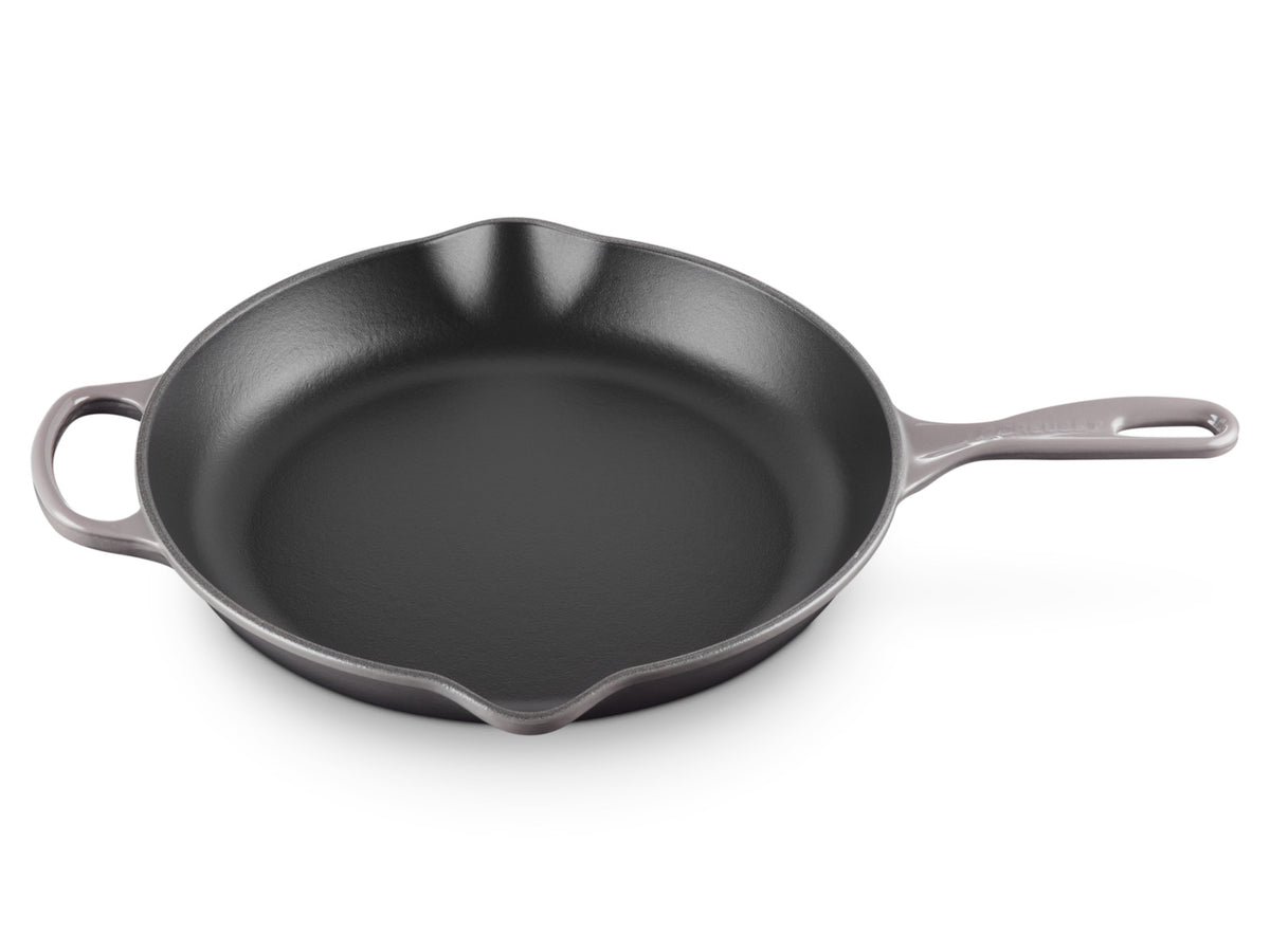 Le Creuset Brat- und Servierpfanne Signature rund flint 30cm Freisteller 2