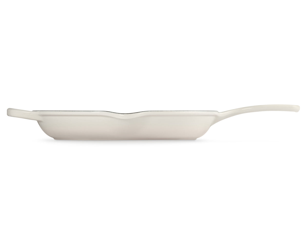 Le Creuset Brat- und Servierpfanne Signature rund meringue 30cm Freisteller 2