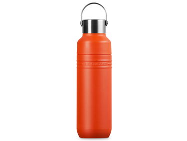 Le Creuset On The Go Trinkflasche ofenrot 500ml Freisteller 1