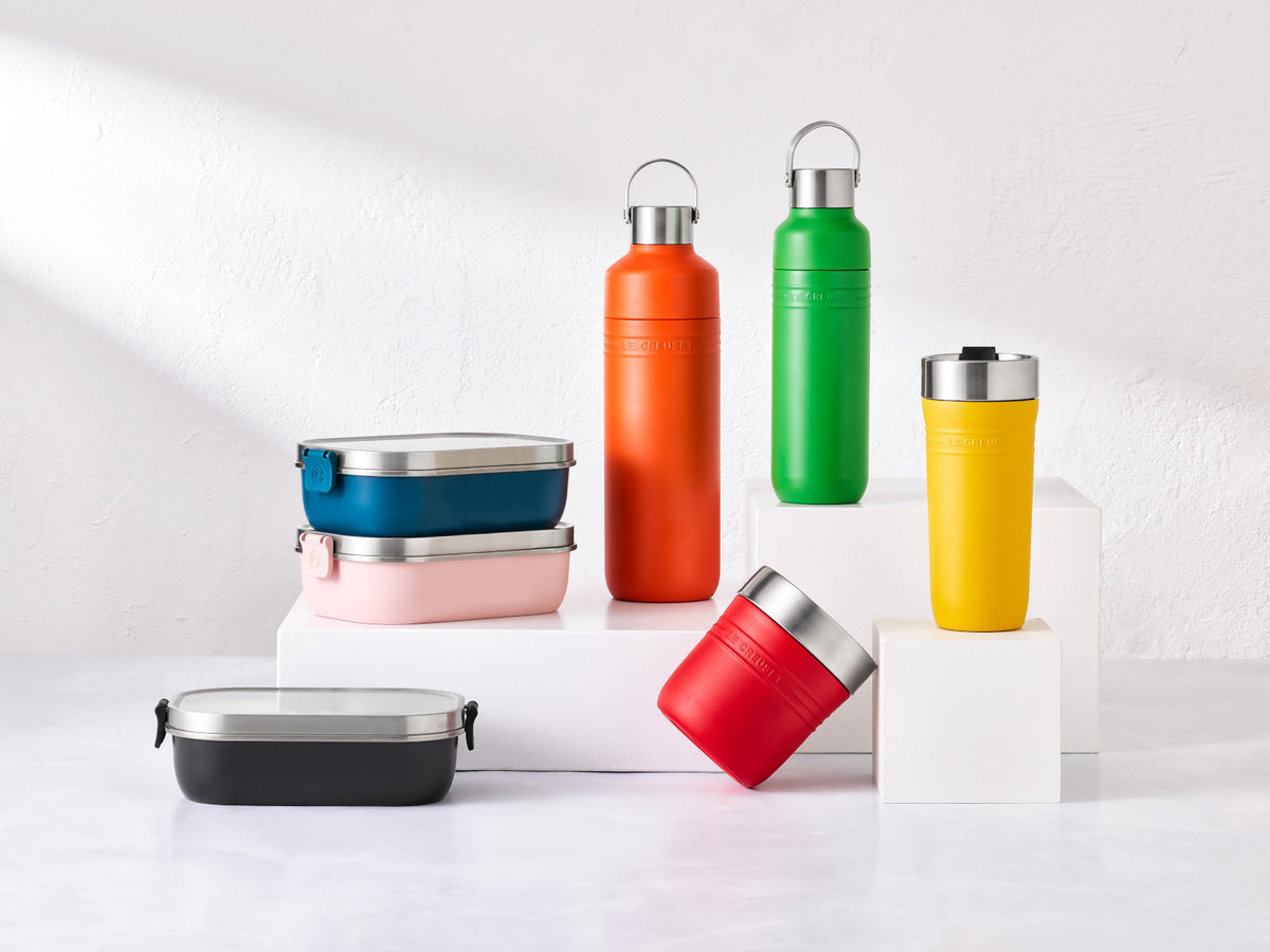 Le Creuset On The Go Lunchbox schwarz matt 900ml Lifestyle 2
