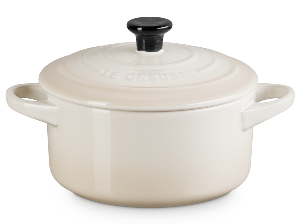 Le Creuset Mini-Cocotte rund meringue 14cm Freisteller 2