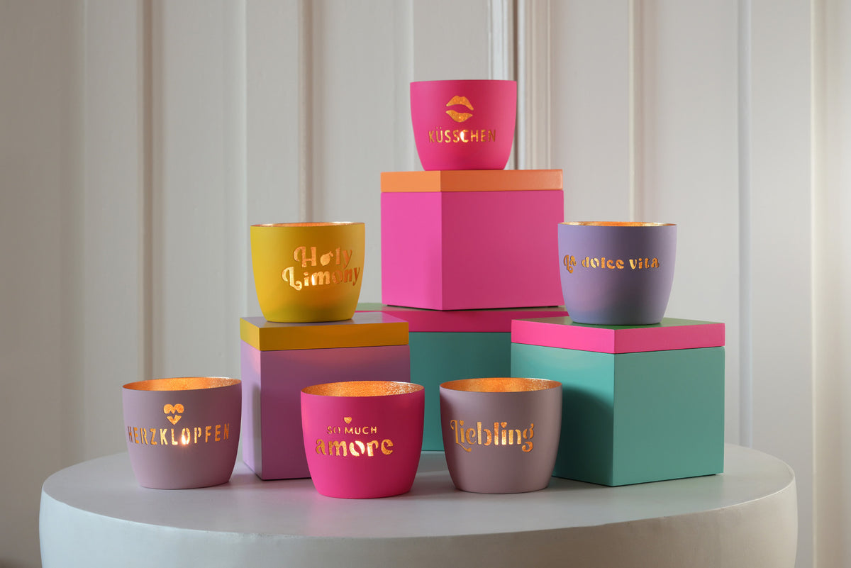 Giftcompany Madras Windlicht M Happy wife, happy life hot pink/gold 8,5cm Lifestyle 1