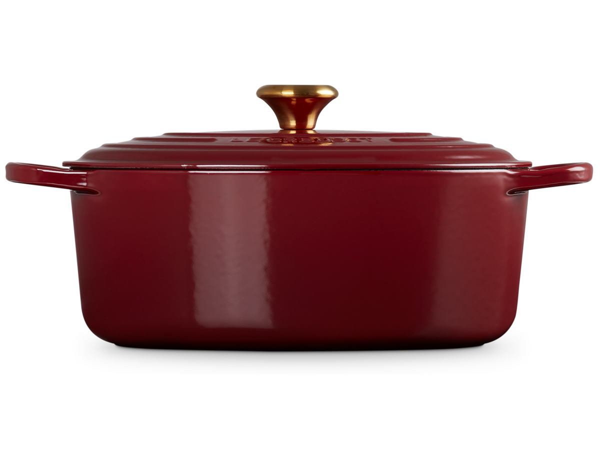 Le Creuset Bräter Signatur oval garnet 25,7cm Freisteller 3
