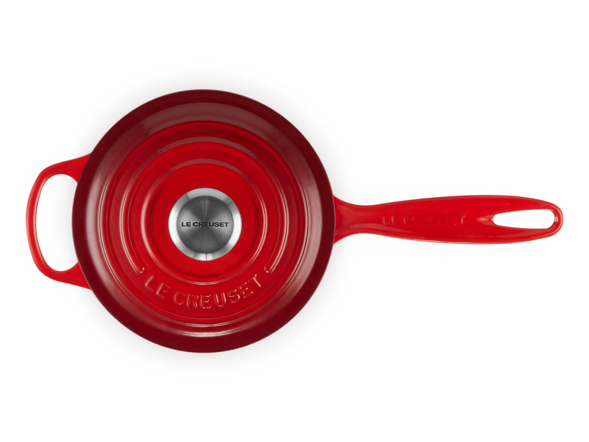 Le Creuset Stielkassete Signature rund kirschrot 16cm Freisteller 4