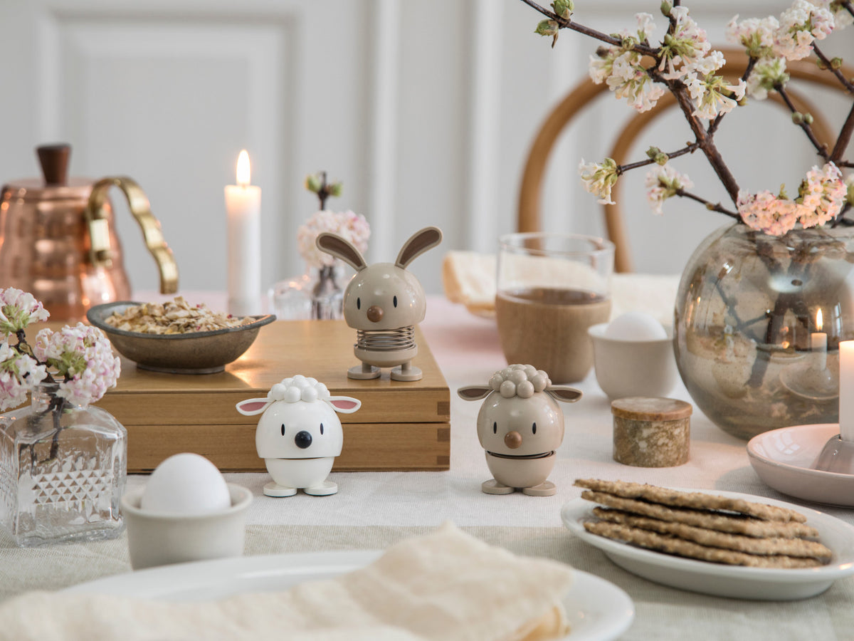 Hoptimist Bunny Latte 7,2cm Lifestyle 4