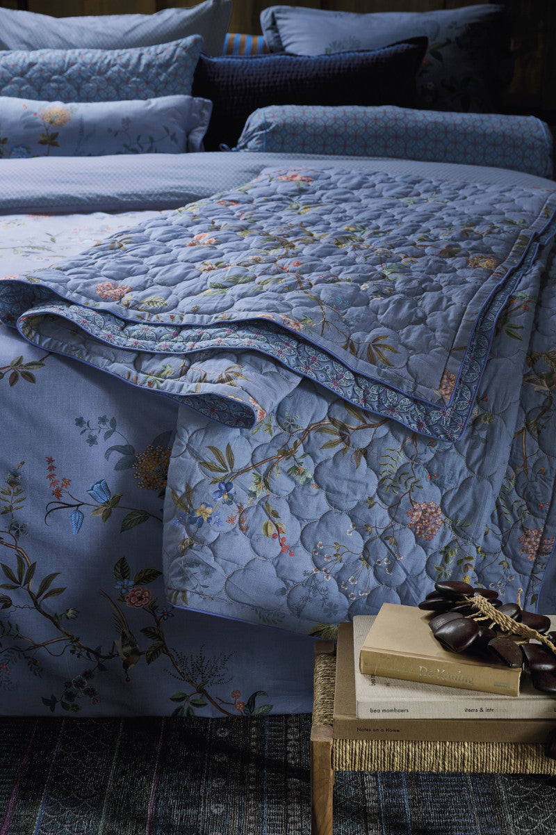 Pip Studio Bustani Decke blau 220x260cm (1 Stück) Lifestyle