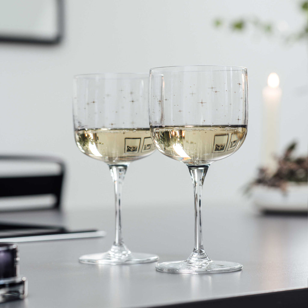 like Villeroy & Boch Winter Glow Weinkelch Set 2tlg Lifestyle