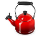 Le Creuset Wasserkessel Demi kirschrot 1,1l Freisteller 2