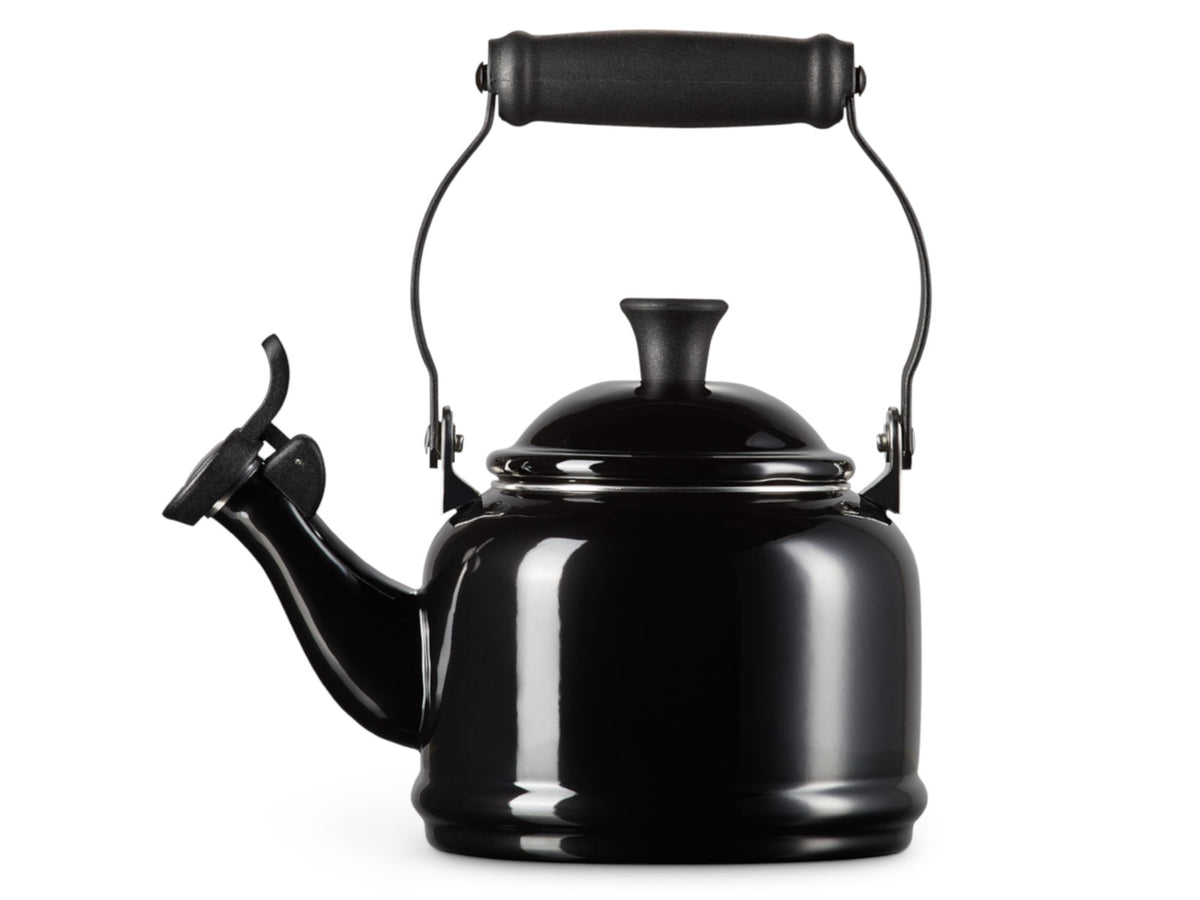 Le Creuset Wasserkessel Demi schwarz glänzend 1,1l Freisteller 1