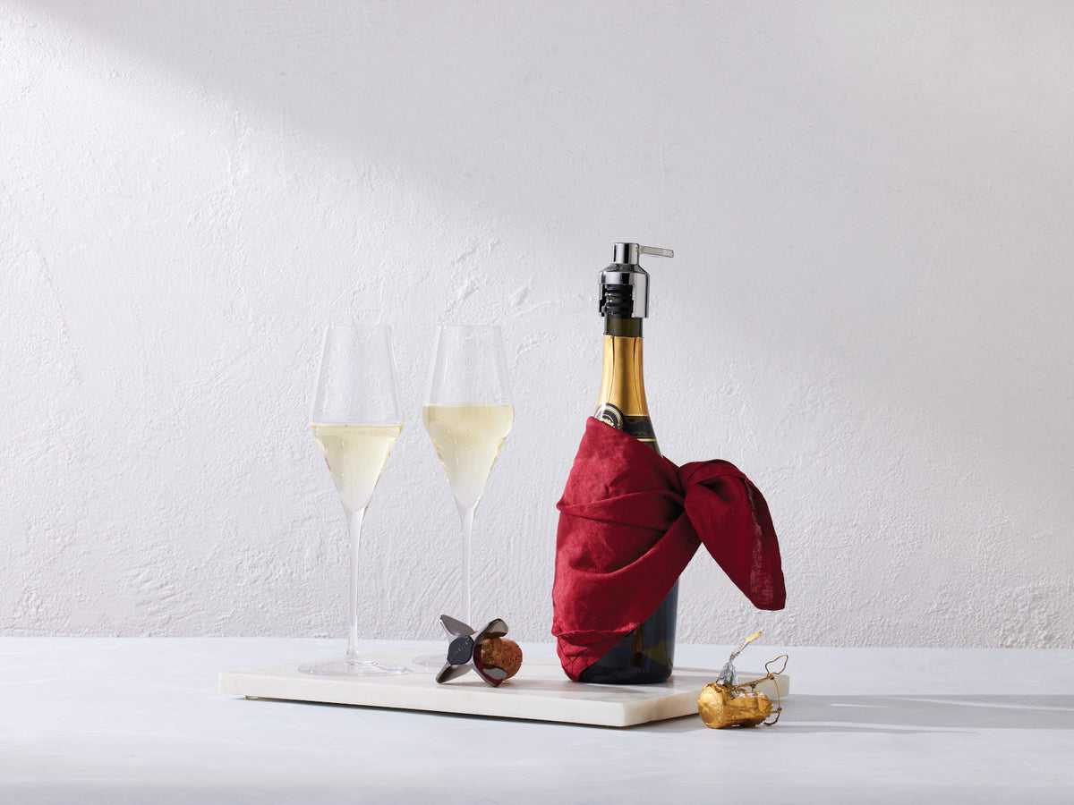 Le Creuset Sektöffner und Sektverschluss-Set schwarz 2tlg Lifestyle 1