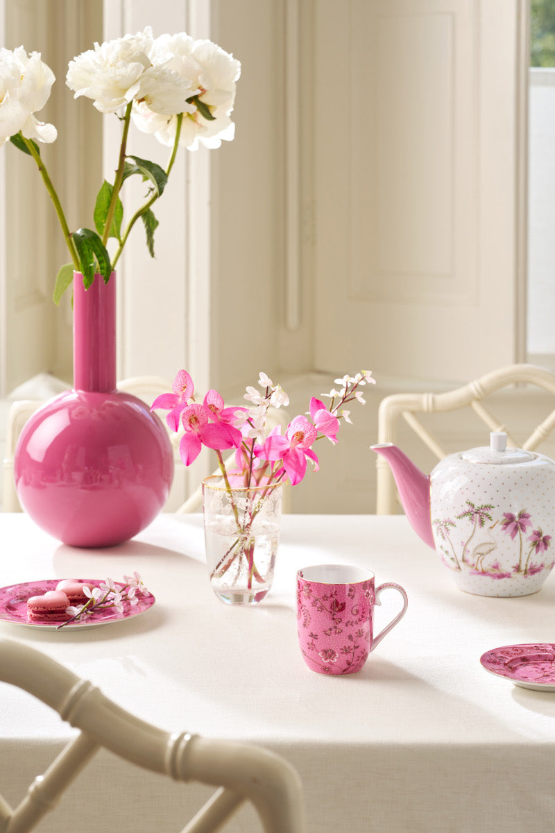 PIP STUDIO Jolie Flowers Pink Becher Small 145ml Lifestyle 1