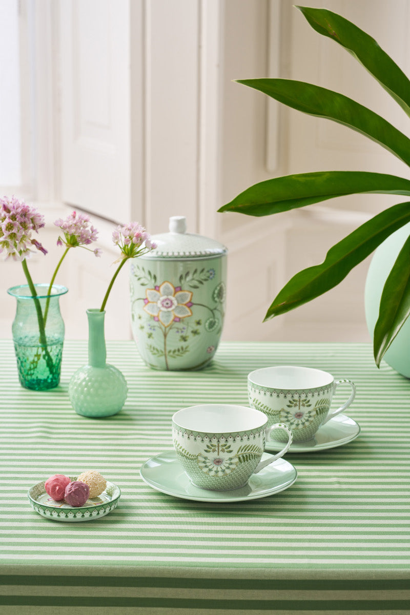 PIP STUDIO Lily&Lotus Light Green Tasse mit Untertasse 280ml Set2 Lifestyle 1