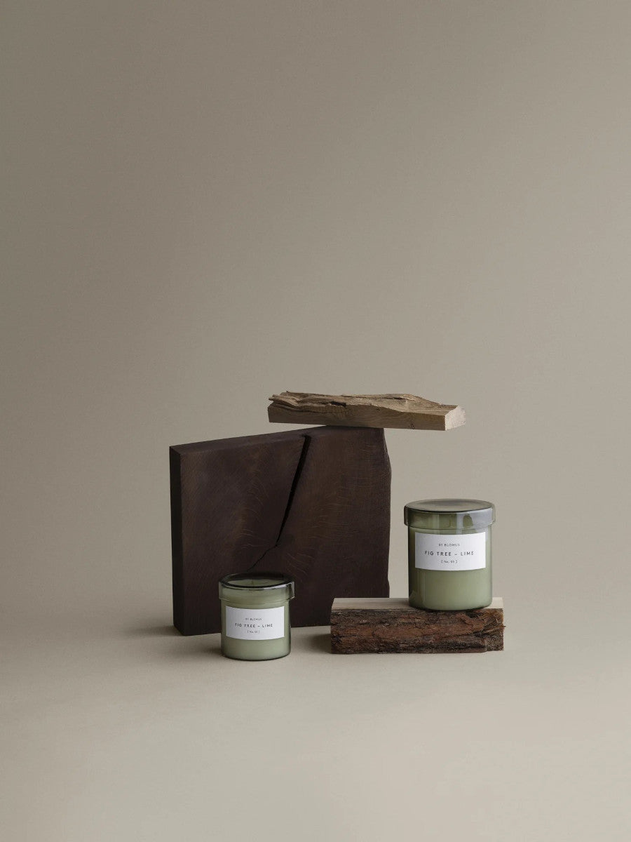 Blomus VALOA Duftkerze agave green S 7,5cm Lifestyle 1