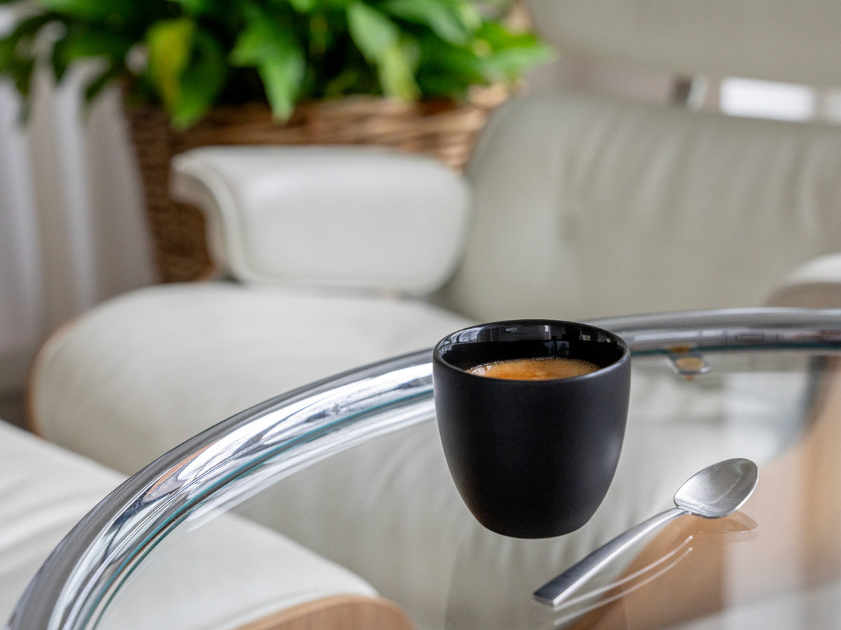 Rosenthal the cup+ Delicate Black Lungo doppelwandig 0,18l Lifestyle 3