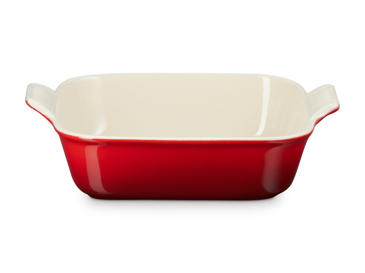 Le Creuset Auflaufform Tradition quadratisch kirschrot 23cm Freisteller 1