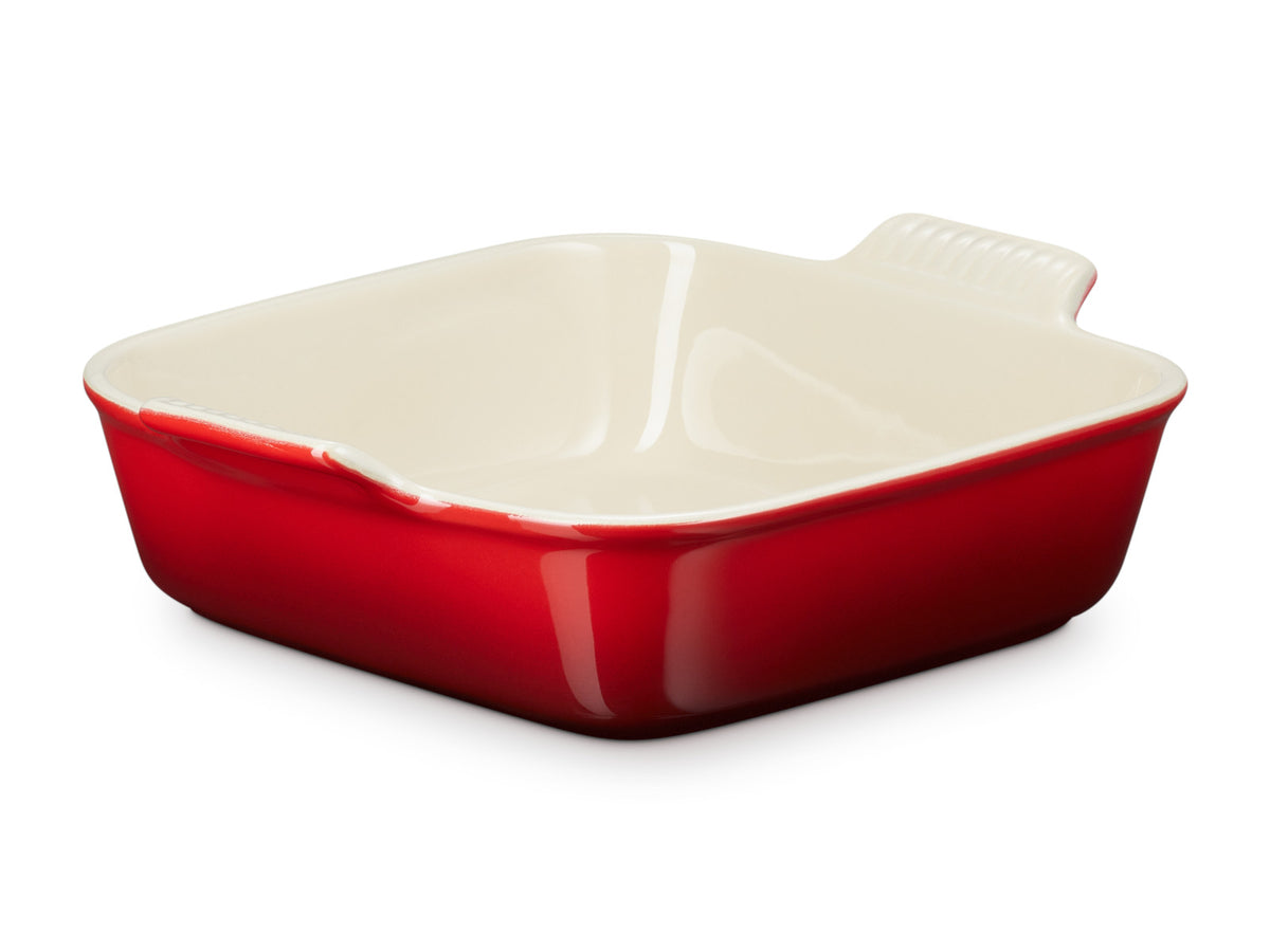 Le Creuset Auflaufform Tradition quadratisch kirschrot 23cm Freisteller 3