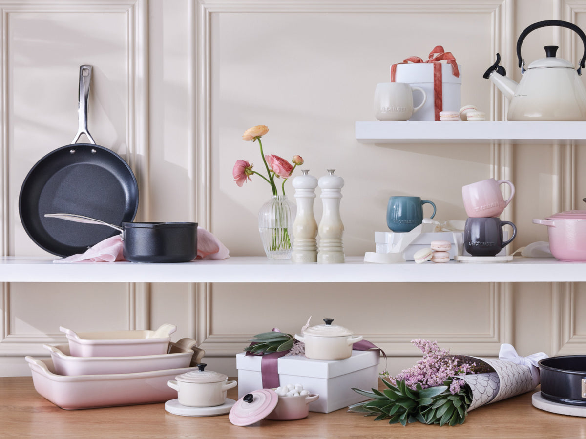 Le Creuset Auflaufform Tradition quadratisch ofenrot 23cm Lifestyle 2