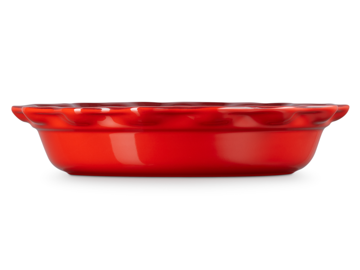 Le Creuset Pie-Form kirschrot 23cm Freisteller 2