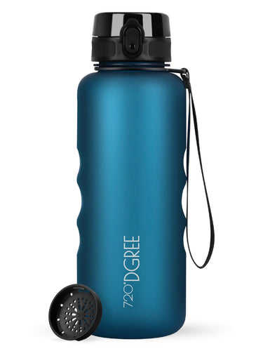 720°DGREE Trinkflasche uberBottle softTouch mit Sieb petrol blue 1,5l Freisteller 1