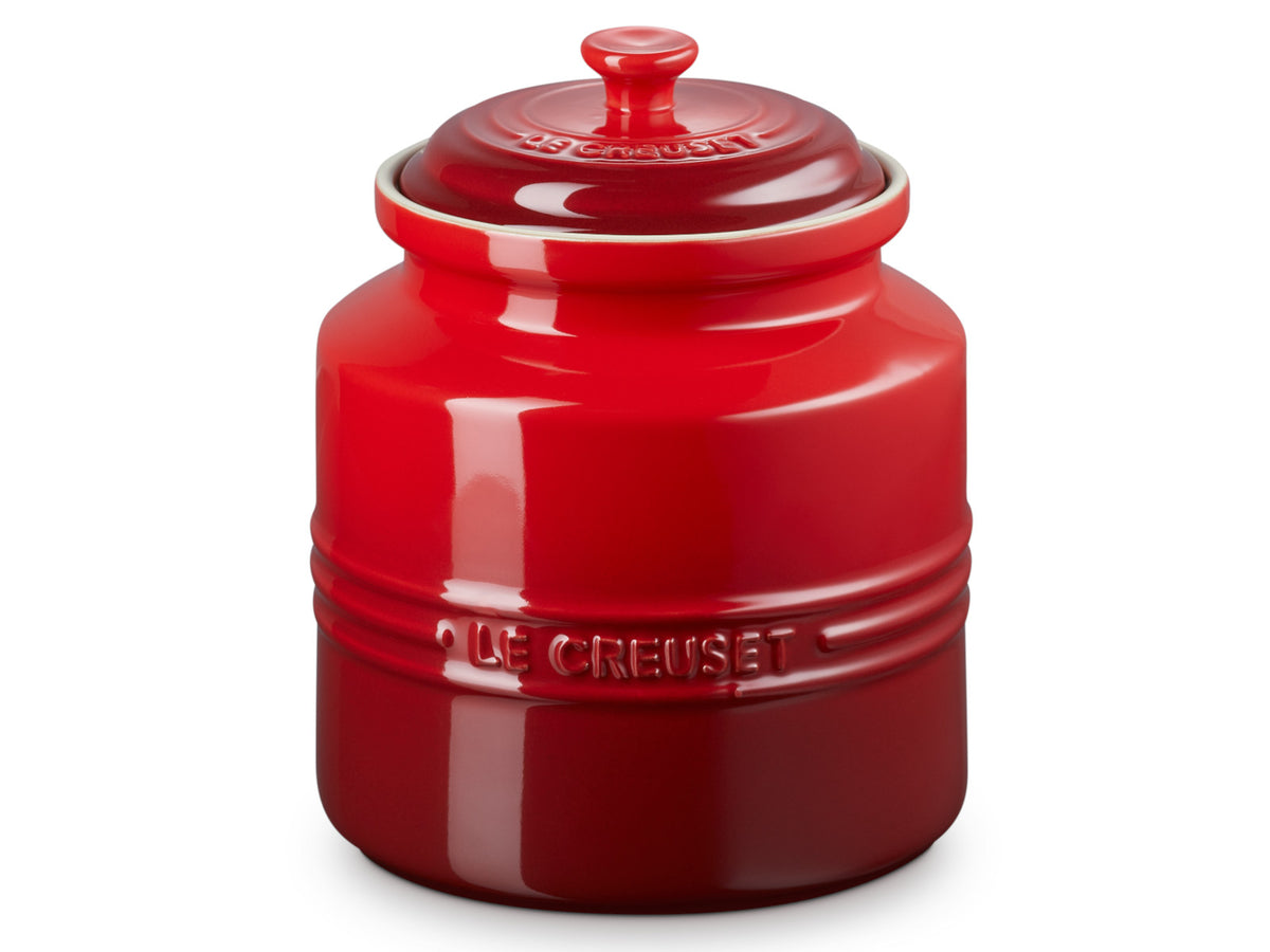 Le Creuset Kekdose mit Deckel kirschrot 2,4l Freisteller 1