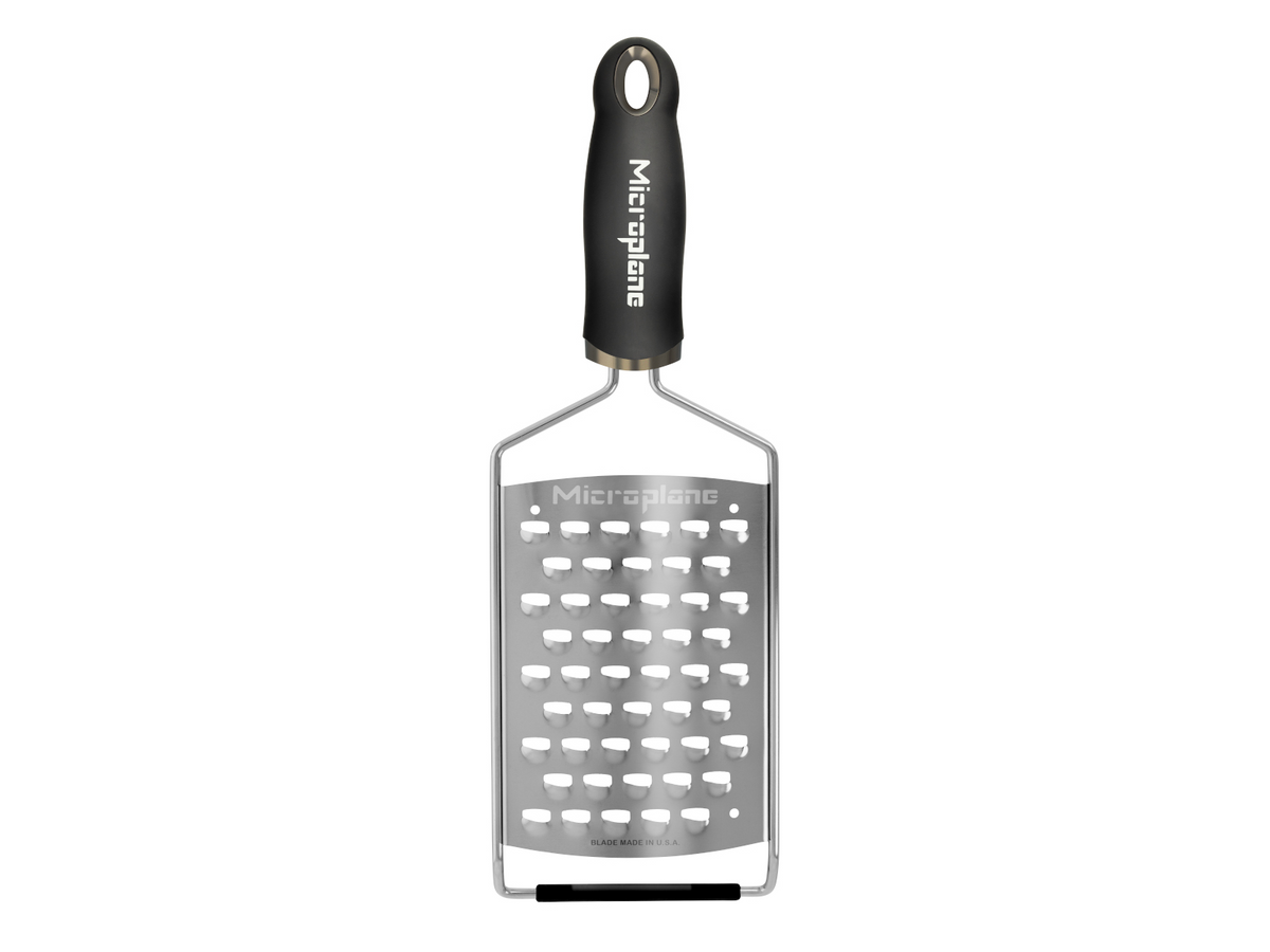 Microplane Gourmet Reibe XL grobe Klinge Freisteller 1