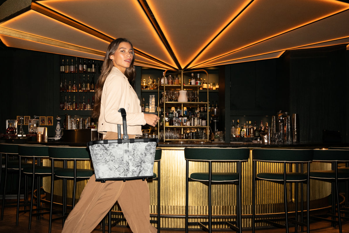 reisenthel carrybag jacquard grey Lifestyle 5