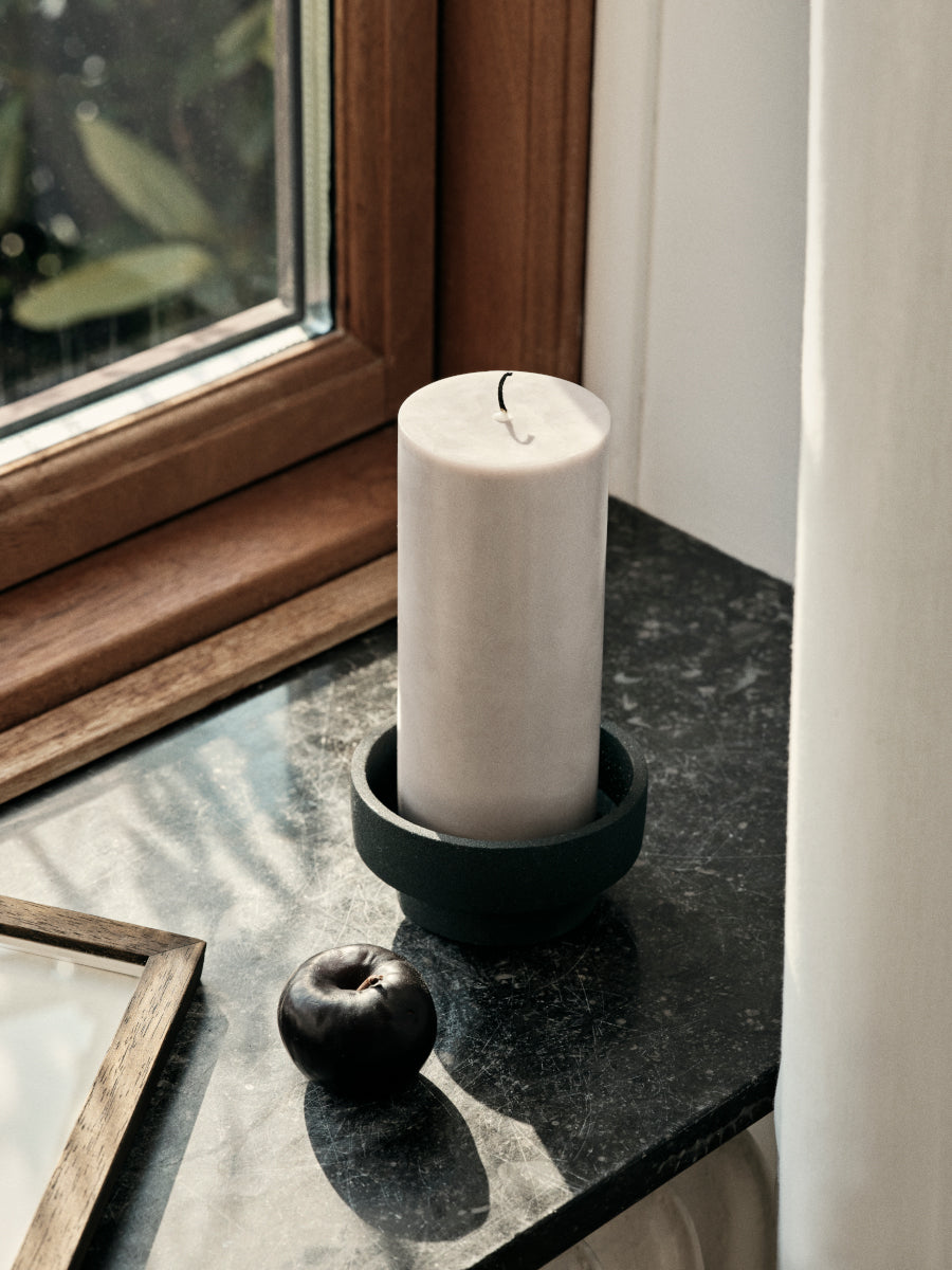 Broste Copenhagen Anker black Leuchter 7cm Lifestyle1