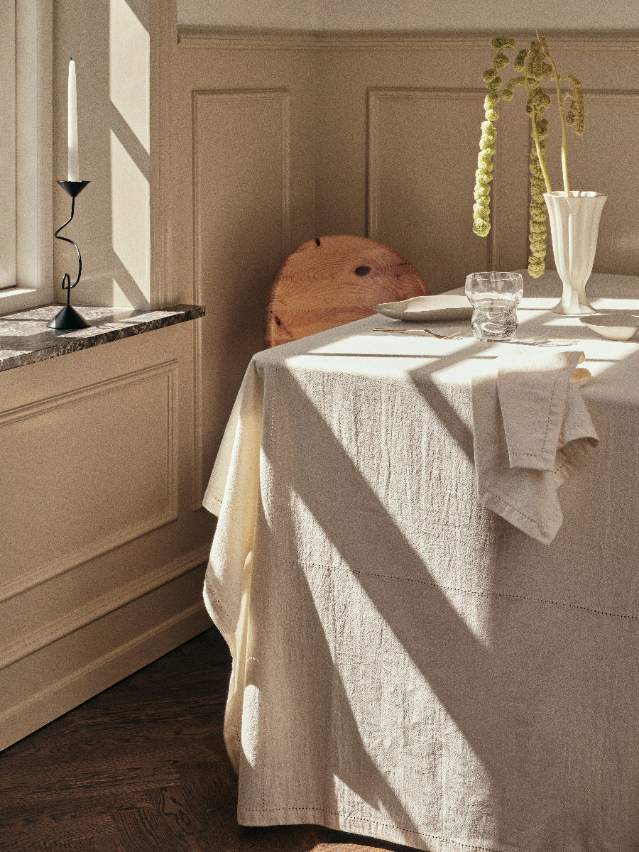 Broste Copenhagen Heli Vase L beige 30cm Lifestyle 1