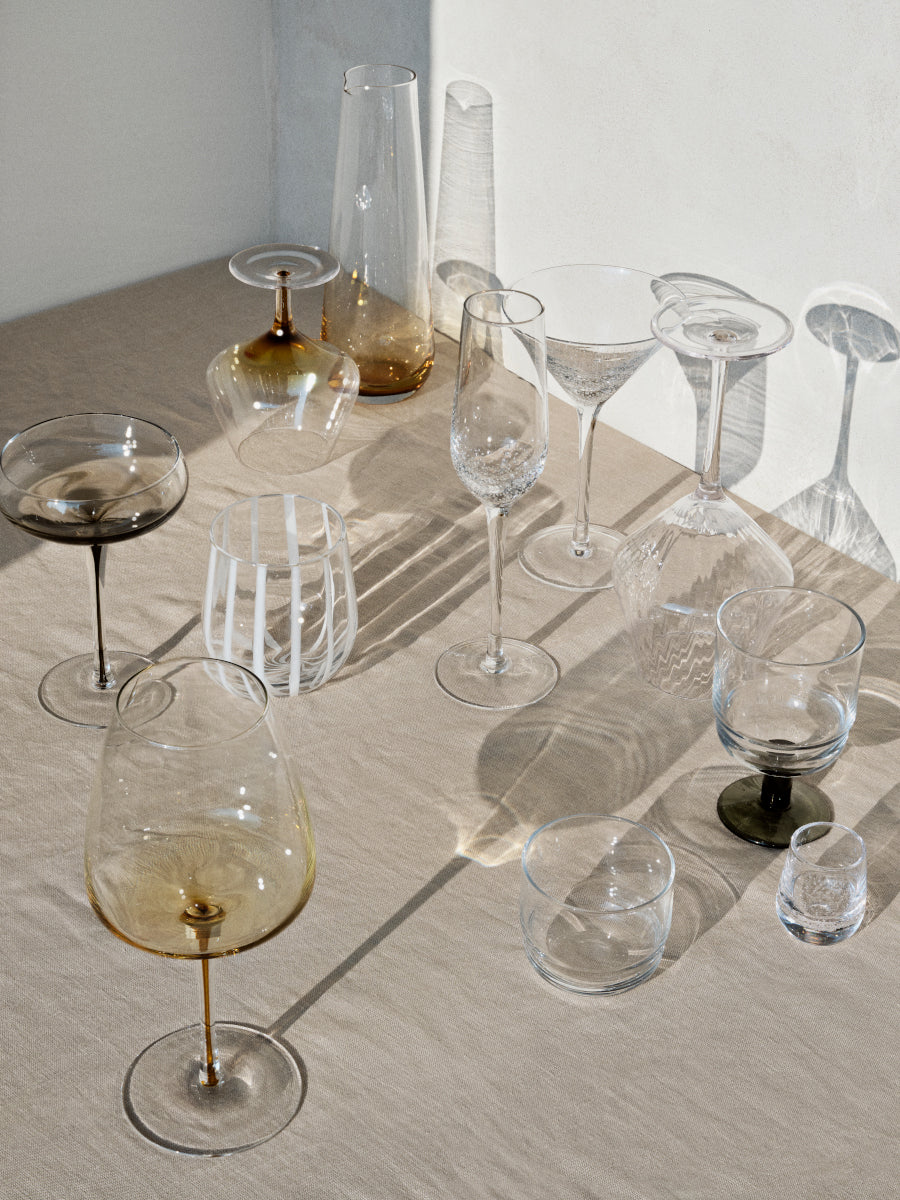 Broste Copenhagen Amber Cocktailglas caramel 16,3cm Lifestyle