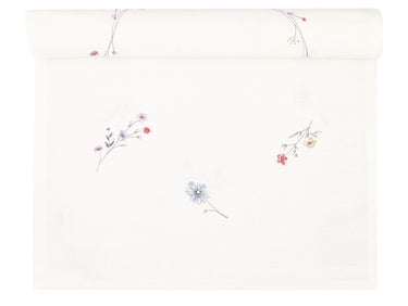 Greengate Venissa Tischläufer white 140x45cm Freisteller 1