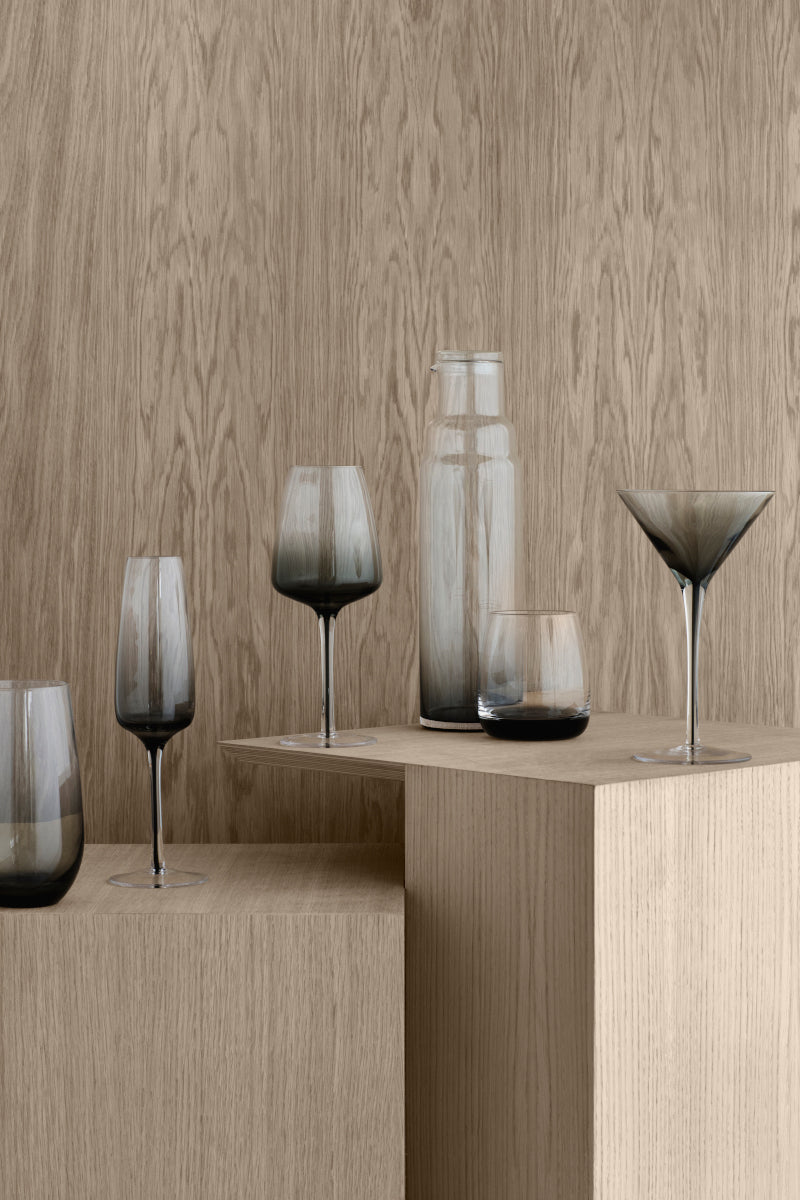 Broste Copenhagen Smoke Martiniglas grey 18,9cm Lifestyle