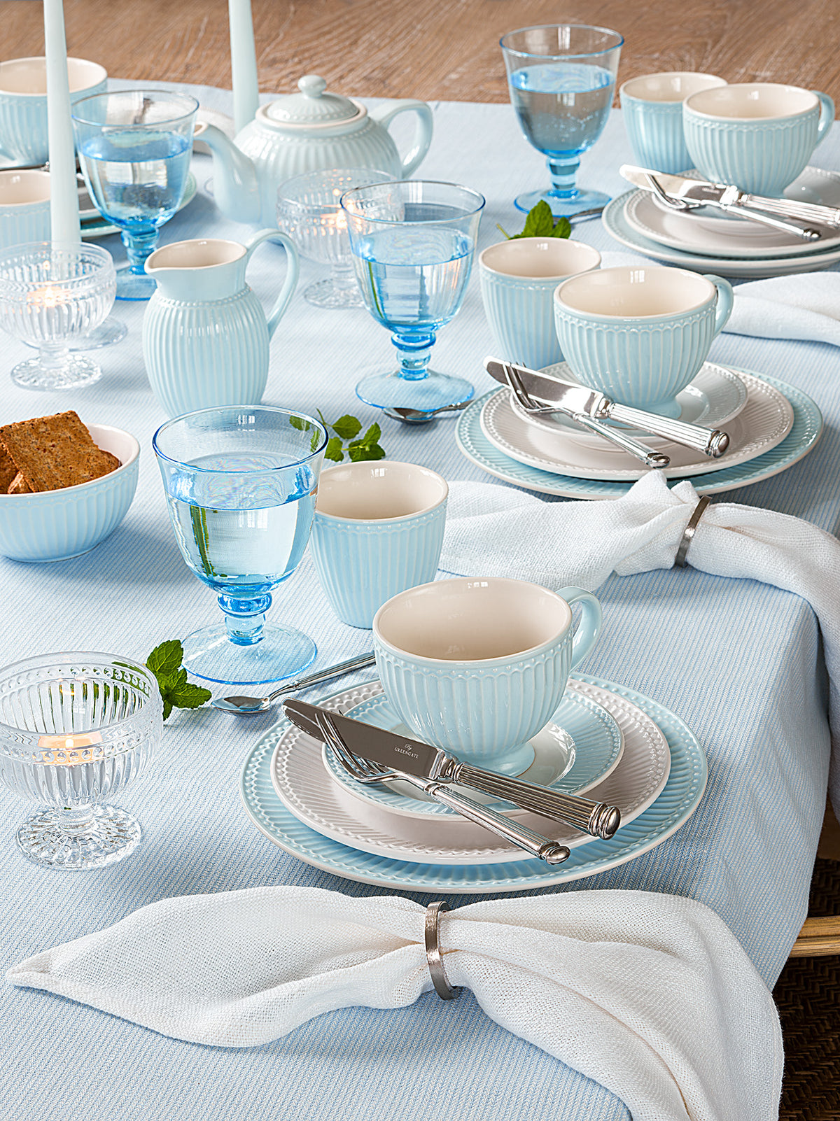 Greengate Alice Brotteller pale blue 17,5 cm Set6 Lifestyle1