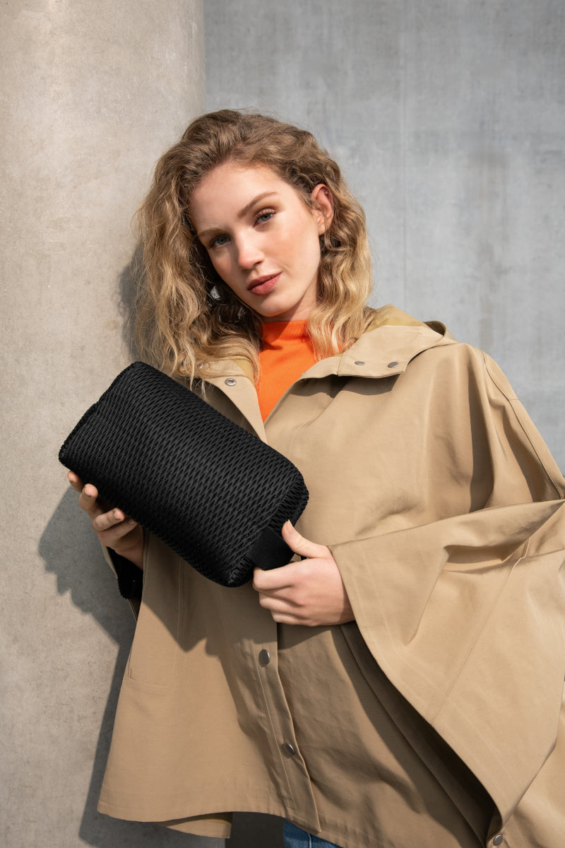 reisenthel extralite cosmetic mesh black Lifestyle 3