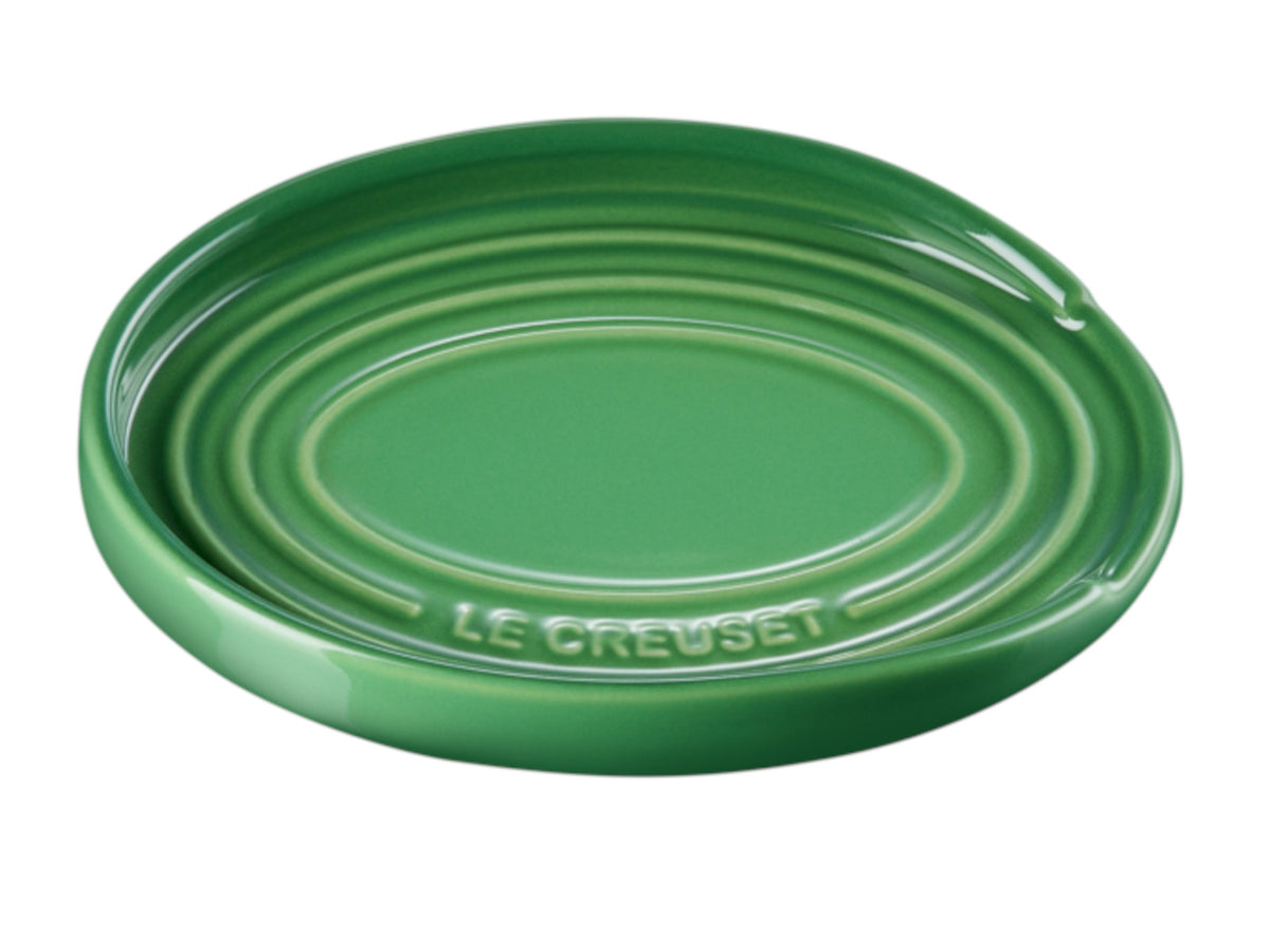 Le Creuset Löffelablage oval bamboo 16cm Freisteller 2