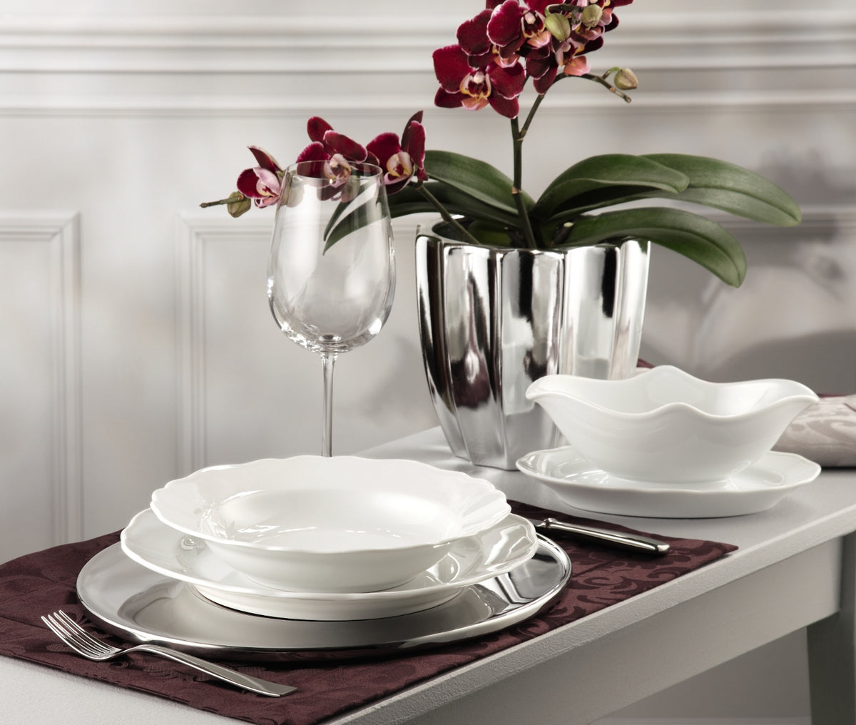 Hutschenreuther Maria Theresia Weiss Platzteller 31 cm Fahne