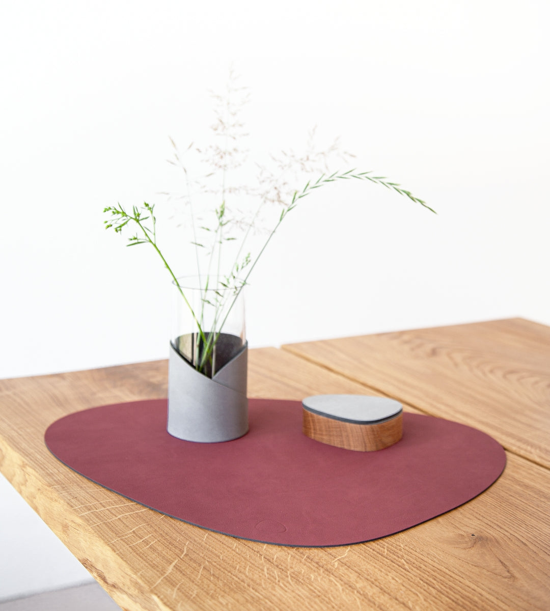 LIND DNA NUPO Tischset Curve L red 37 x 44 cm
