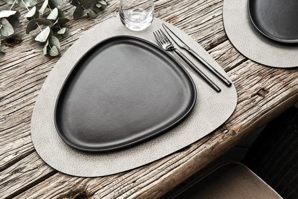 LIND DNA HIPPO Tischset Curve L anthracite-grey 37 x 44 cm
