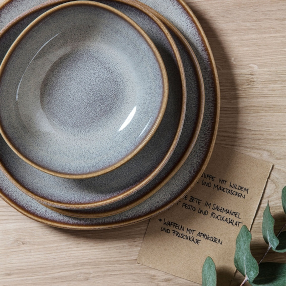 like. by Villeroy & Boch Lave beige Speiseteller 28 x 28 x 2,7 cm Lifestyle 2